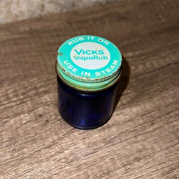 VTG Vicks Vapor Rub Blue Cobalt Glass Jar w/ Twist Metal Cap 2.5"  x 1.5" W #1 - Picture 2 of 7